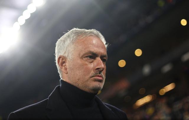 1745674759069019838.jpg 星空体育平台-欧国联不夺冠马丁内斯将被炒 穆里尼奥执教五盾?