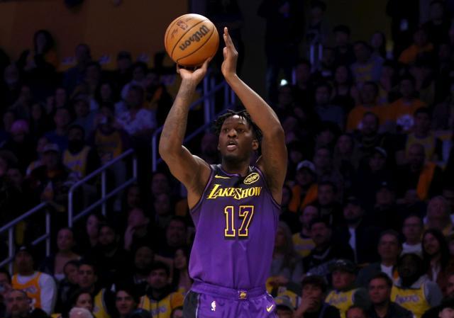 1737528547345007125.jpg 终于等到你!湖人3D新援轰16分+4记三分变詹皇绝配