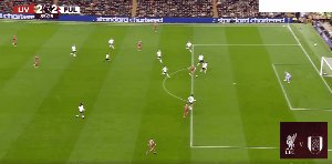1734194985890044182.gif 【英超】罗伯逊染红若塔绝平 利物浦2比2富勒姆